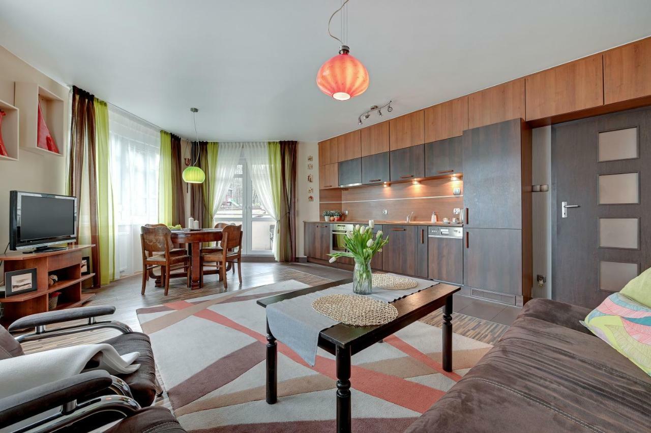 Blue Mandarin City Wood غدينيا المظهر الخارجي الصورة